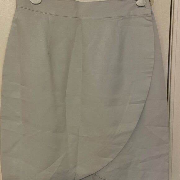 Vintage Benetton wrap skirt cream colour Ladies small - Picture 2 of 5